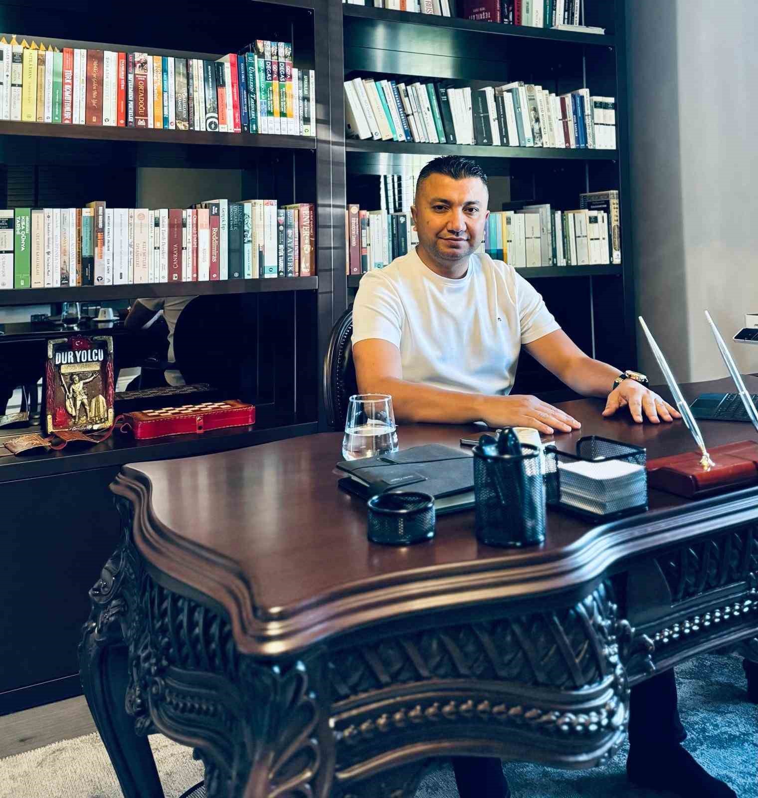 İş insanı Serdar Özyurt: "Sağlık hakkı lütuf değil anayasal bir haktır"
